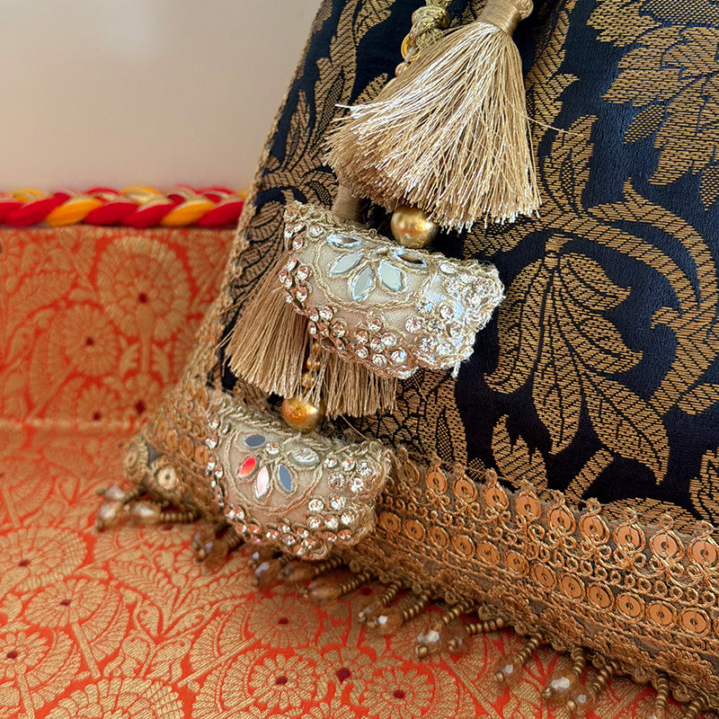 Banarasi Zari Potli Classic Black