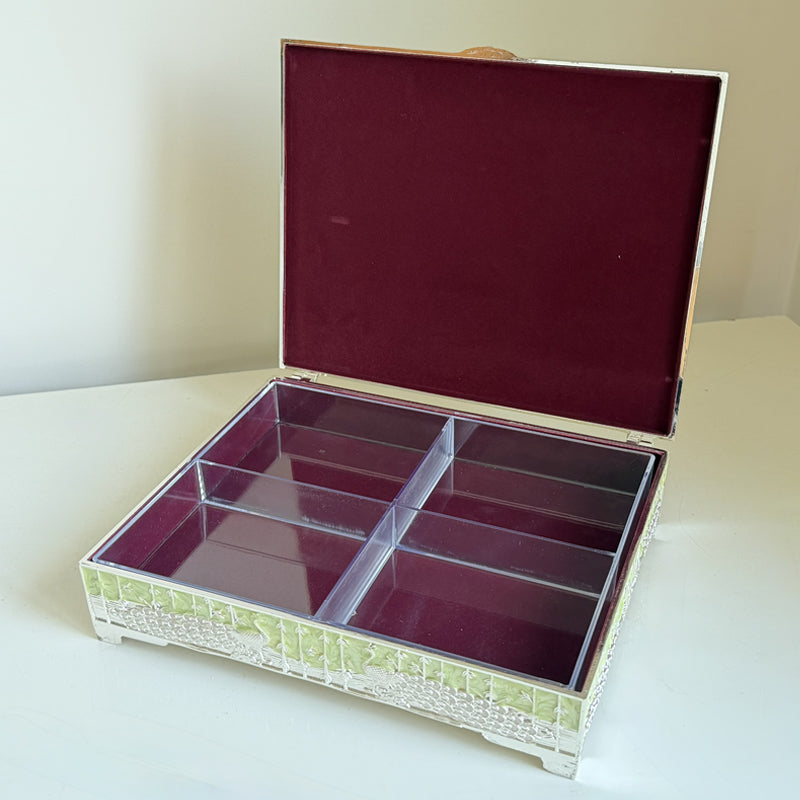 Pista Peacock Dryfruit Box